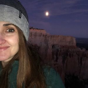 Meet your Posher, Dana